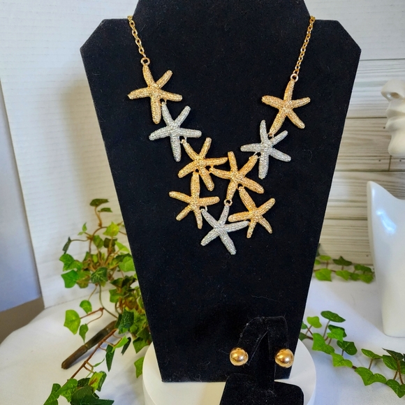 Statement Gold and Silver Starfish Necklace Set New - Picture 1 of 9